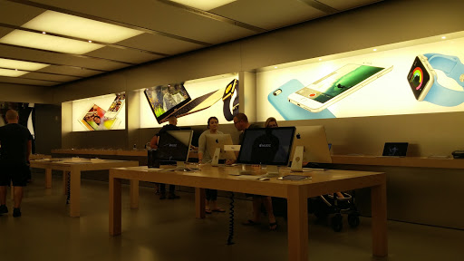 Computer Store «Apple Roseville», reviews and photos, 1151 Galleria Blvd, Roseville, CA 95678, USA
