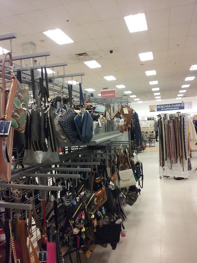 Department Store «Marshalls», reviews and photos, 8 Allstate Rd, Dorchester, MA 02125, USA