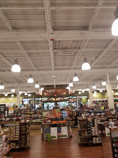 Outdoor Sports Store «Sierra Trading Post», reviews and photos, 67 Newtown Rd #18, Danbury, CT 06810, USA