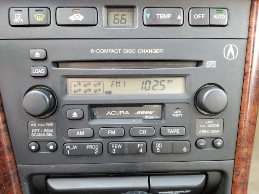 Used Car Dealer «TRI City Auto Mart», reviews and photos, 617 E New Cir Rd, Lexington, KY 40505, USA