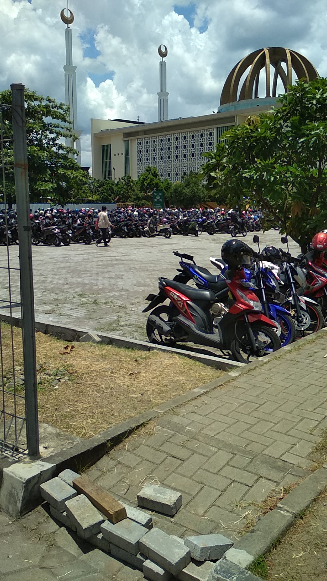 Parkir Selatan UAD Kampus 4