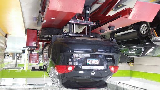 Auto Body Shop «Erie-LaSalle Body Shop», reviews and photos, 1005 W Huron St, Chicago, IL 60642, USA