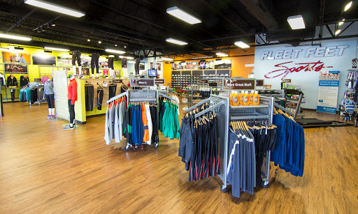 Sporting Goods Store «Fleet Feet Sports Columbus», reviews and photos, 1270 E Powell Rd, Lewis Center, OH 43035, USA