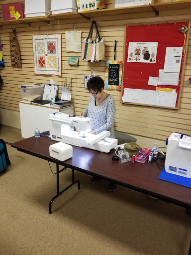 Tiendas de maquinas de coser en Virginia Beach