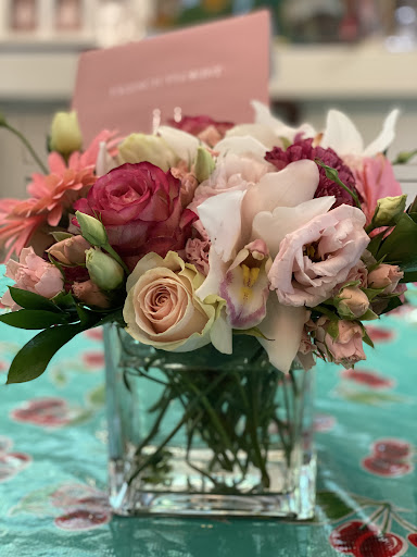 Florist «French Florist», reviews and photos, 8658 W Pico Blvd, Los Angeles, CA 90035, USA