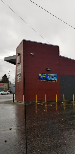 Liquor Store «Rose City Liquor Store», reviews and photos, 7253 NE Sandy Blvd, Portland, OR 97213, USA