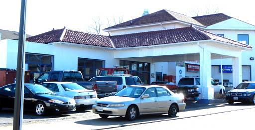 Auto Repair Shop «J T Automotive Repair», reviews and photos, 620 Lafayette Blvd, Fredericksburg, VA 22401, USA