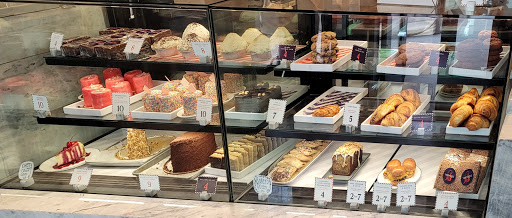 Shopping Mall «Ballston Common Mall», reviews and photos, 4238 Wilson Blvd, Arlington, VA 22203, USA