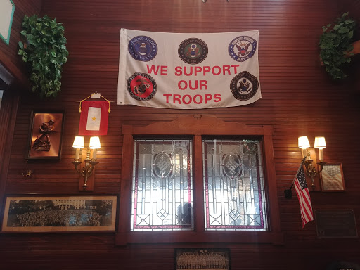 Restaurant «The Coachman», reviews and photos, 6112 Cambridge Way, Plainfield, IN 46168, USA