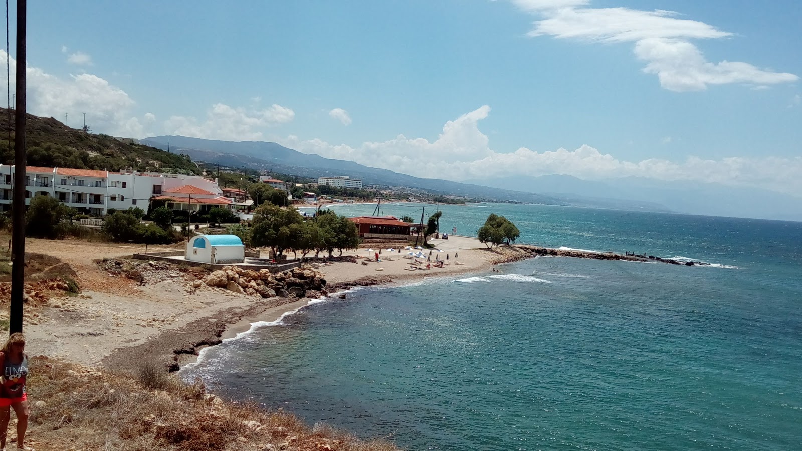 Skaleta beach II'in fotoğrafı küçük koy ile birlikte
