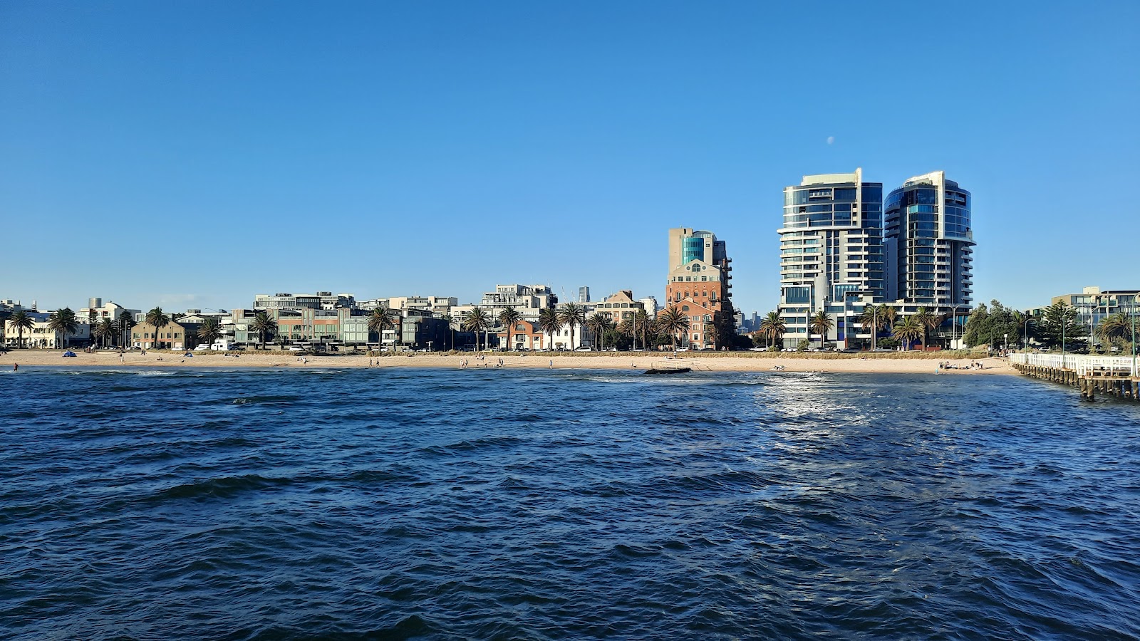 Port Melbourne Beach photo #9
