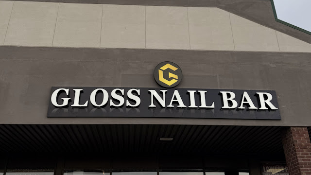 Gloss Nail Bar