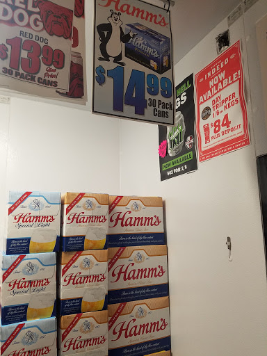 Liquor Store «Dinkytown Wine & Spirits», reviews and photos, 1412 5th St SE, Minneapolis, MN 55414, USA