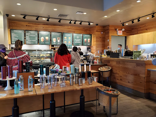 Starbucks, 551 NJ-35, Shrewsbury, NJ 07702, USA, 