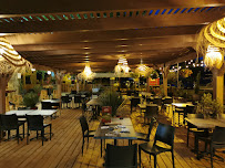 Atmosphère du Restaurant La Guinguette du Port à Belleville - n°9