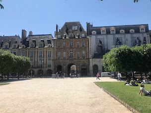 Photo n°79 de La Place Royale à Paris ()
