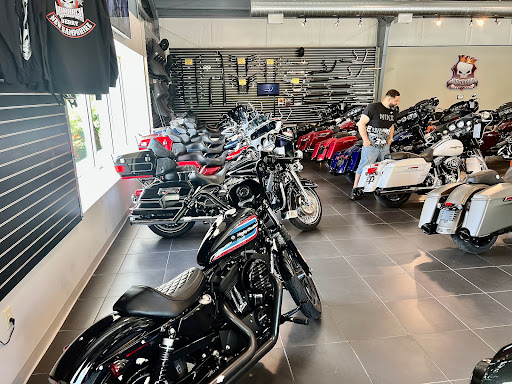 Motorcycle Dealer «Monarch Motor Sports LLC», reviews and photos, 17 Gigante Dr, Hampstead, NH 03841, USA