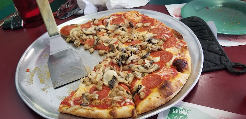 #1 best pizza place in Zanesville - Picnic Pizza Italian Eatery