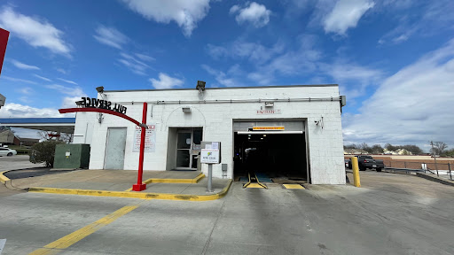 Car Wash «Country Club Car Wash», reviews and photos, 1700 Ford Ln, St Charles, MO 63303, USA