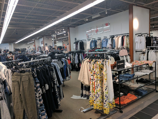 Department Store «Saks OFF 5TH», reviews and photos, 241 Fort Evans Rd NE, Leesburg, VA 20176, USA