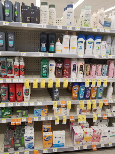 Drug Store «Walgreens», reviews and photos, 15 Grant Square, Hinsdale, IL 60521, USA