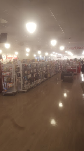 Department Store «T.J. Maxx & HomeGoods», reviews and photos, 221 N West End Blvd, Quakertown, PA 18951, USA