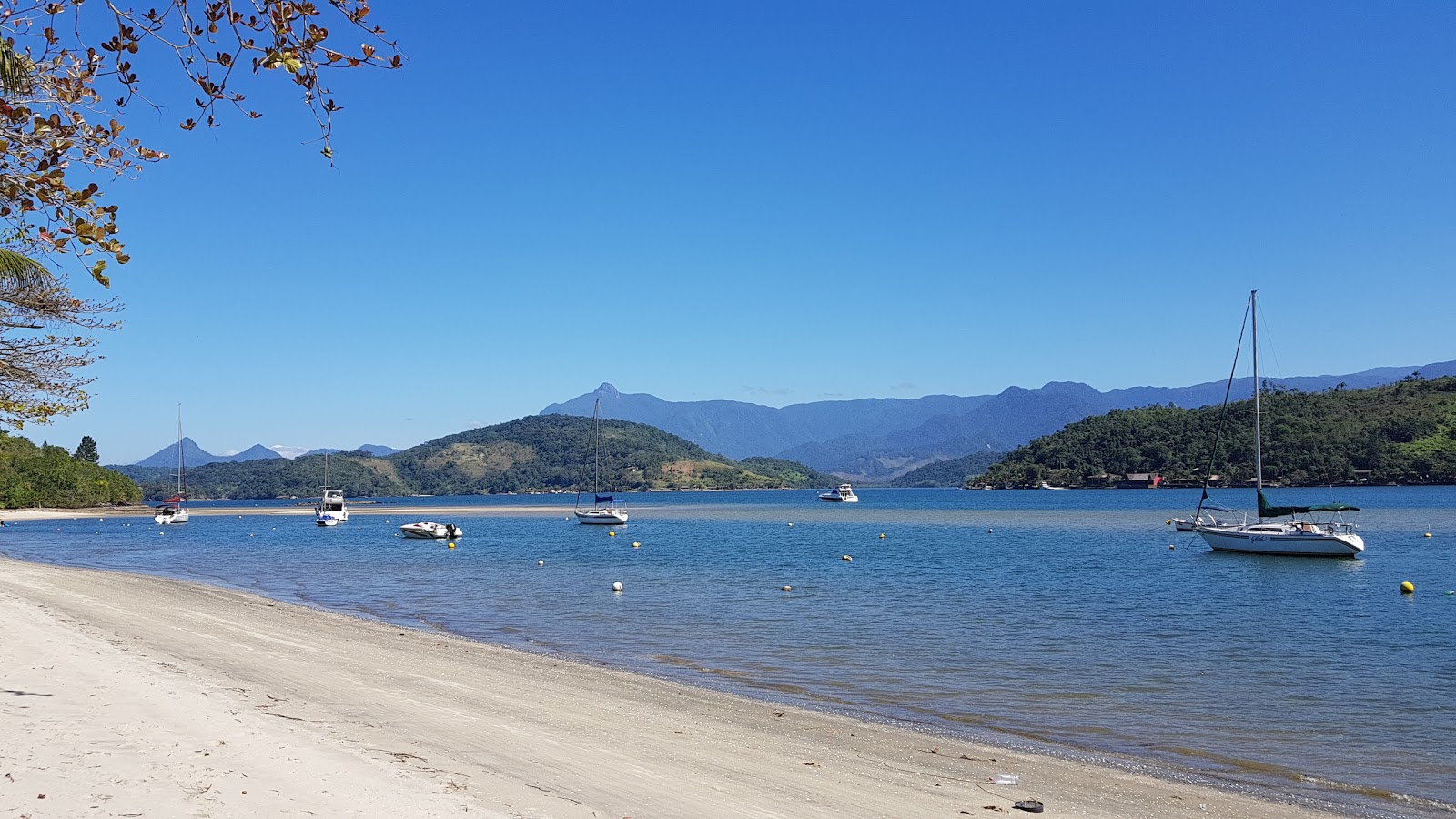 Foto de Morada do Pontal Beach con arena beige superficie