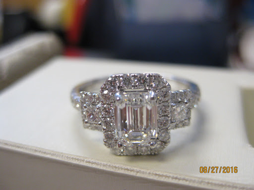 Jeweler «Prestige Jewelry», reviews and photos, 255 E Colorado Blvd, Pasadena, CA 91101, USA