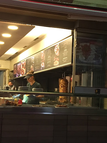 Opinii despre Σάββας Κεμπάπ Μαρούσι în Μαρούσι - Εστιατόριο