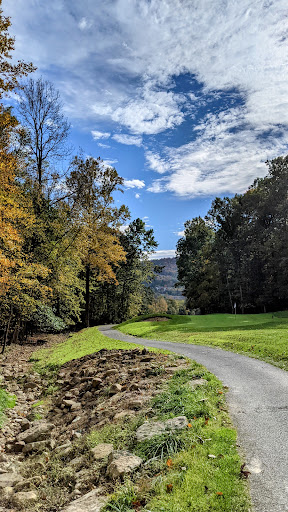 Golf Course «Mountain Greens Golf Course», reviews and photos, 1822 Resort Drive, McGaheysville, VA 22840, USA