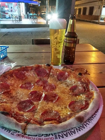Mia Piccola Pizzeria - a 10-60 Carrera 10 #102, La Virginia, Risaralda, Colombia