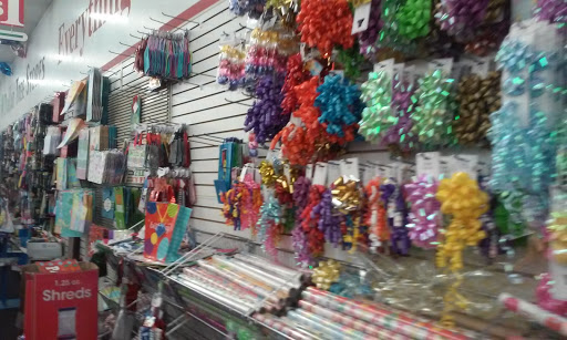 Dollar Store «Dollar Tree», reviews and photos, 612 S Walnut Ave, New Braunfels, TX 78130, USA