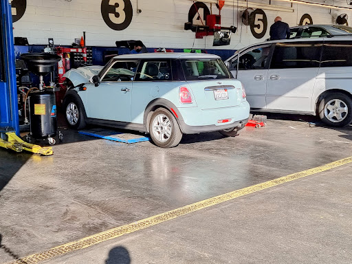 Auto Parts Store «Pep Boys Auto Parts & Service», reviews and photos, 1530 S Harbor Blvd, Fullerton, CA 92832, USA