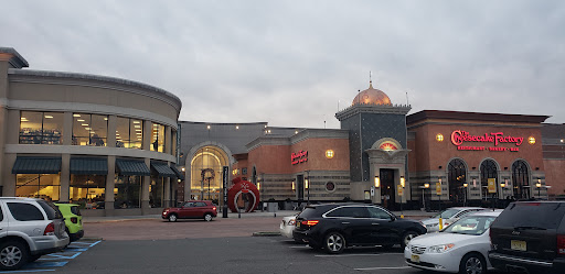 Menlo Park Mall, 55 Parsonage Rd, Edison, NJ 08837, USA, 