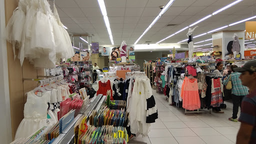 Stores to buy pajamas Cancun