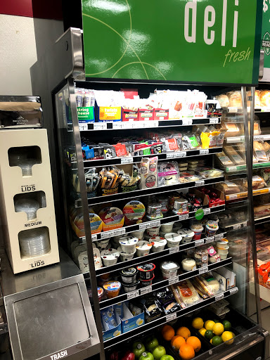 Convenience Store «7-Eleven», reviews and photos, 101-04 Metropolitan Ave, Forest Hills, NY 11375, USA