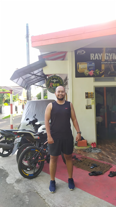 Ray Gym Fitness and Body Building Batan Indah