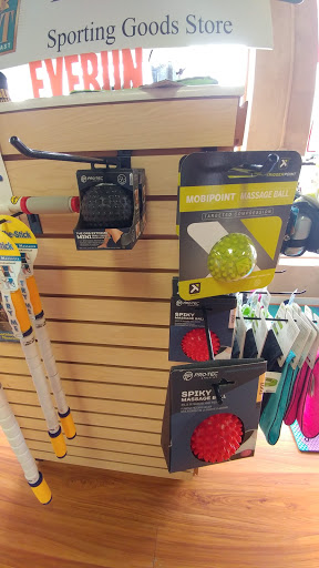 Sporting Goods Store «Run With It», reviews and photos, 170 Miracle Strip Pkwy SE, Fort Walton Beach, FL 32548, USA