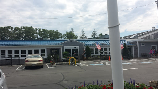 Supermarket «Lees Market», reviews and photos, 796 Main Rd, Westport, MA 02790, USA