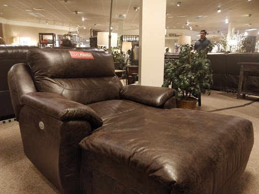 Furniture Store «Art Van Furniture - Kalamazoo (Portage)», reviews and photos, 550 Ring Rd, Portage, MI 49024, USA