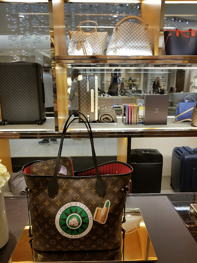 Department Store «Saks Fifth Avenue», reviews and photos, 9700 Collins Ave, Bal Harbour, FL 33154, USA