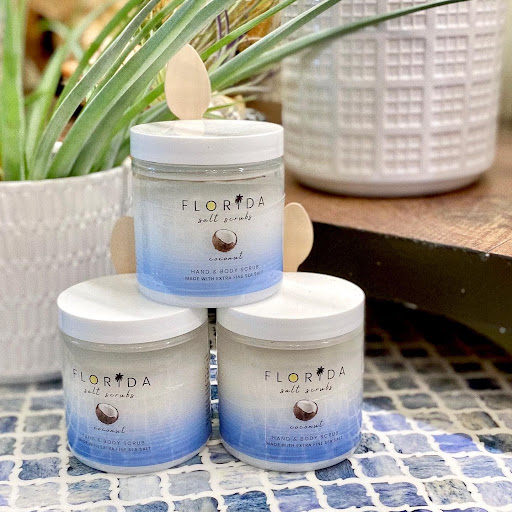 Collectibles Store «Classic Boutique & Gallery», reviews and photos, 2678 Bayshore Blvd, Dunedin, FL 34698, USA