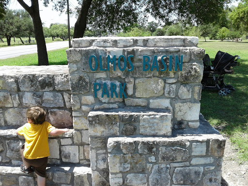 City Park «Shearer Hills/Ridgeview Walking Trail - Olmos Basin Park», reviews and photos, 101 Jackson Keller Rd, San Antonio, TX 78216, USA