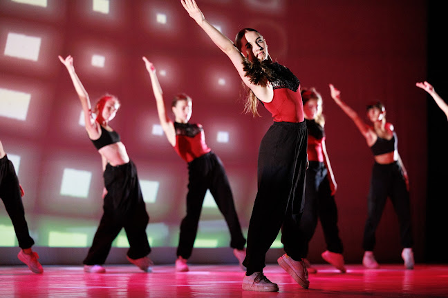 ESPACE MDC - ( Melinda Dance Center ) - Tanzschule