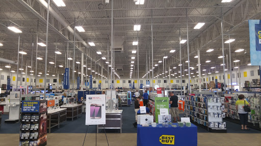 Electronics Store «Best Buy», reviews and photos, 445 Howe Ave, Cuyahoga Falls, OH 44221, USA