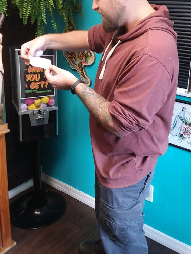 Tattoo Shop «Atlantis Tattoo & Gallery», reviews and photos, 1344 Malabar Rd SE, Palm Bay, FL 32907, USA