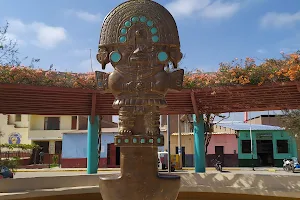 Plaza de Armas de Illimo image
