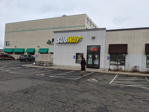 Restaurant «Subway», reviews and photos, 124 Wabasha St S, St Paul, MN 55107, USA