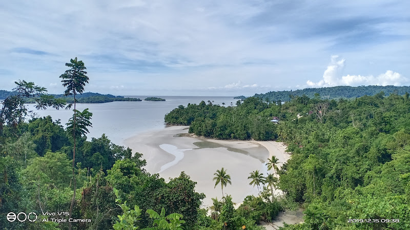 wisata Pantai Pasir Putih 1