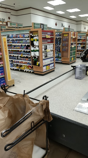 Grocery Store «Kroger», reviews and photos, 516 W 30th St, Connersville, IN 47331, USA